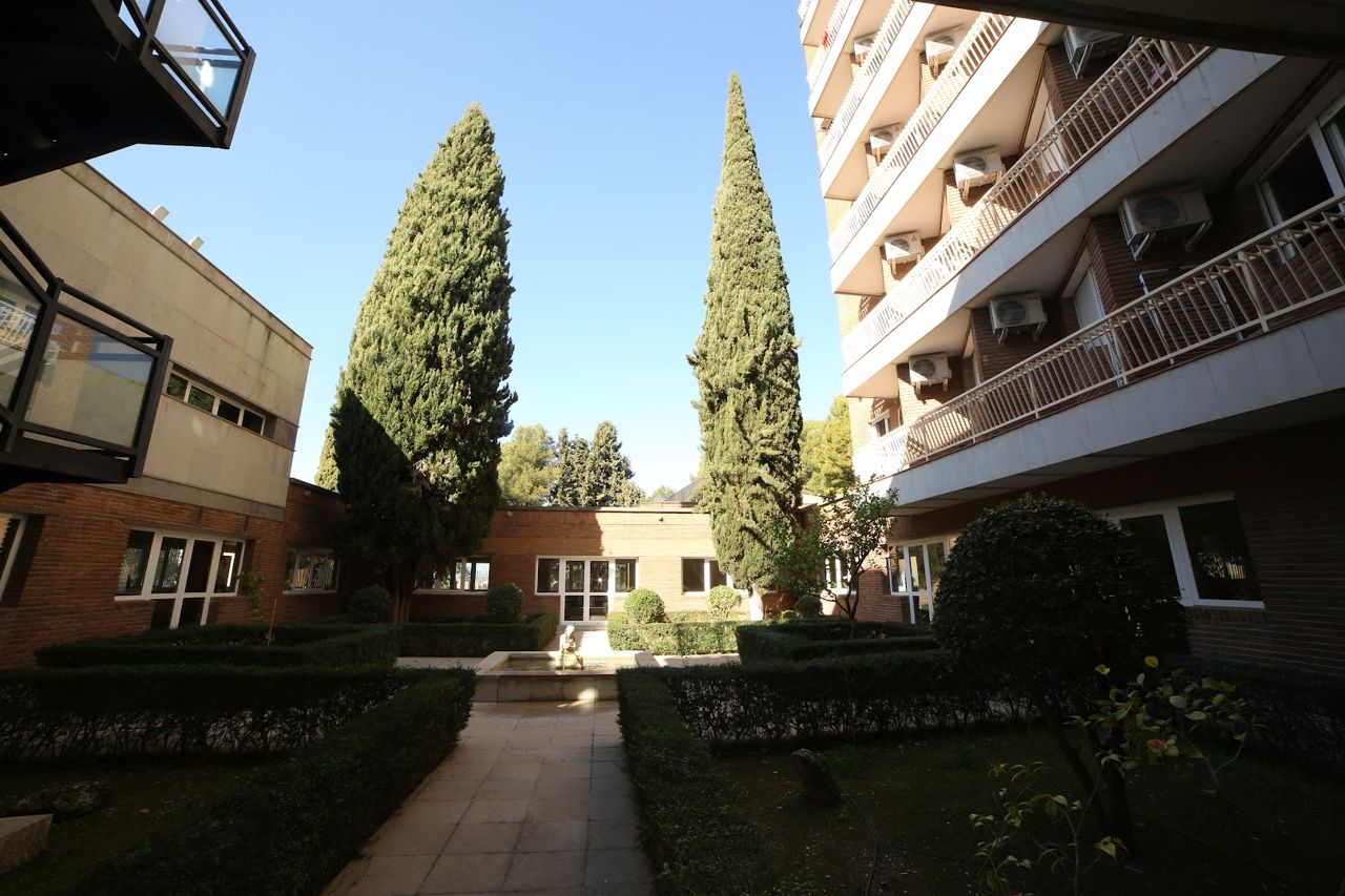 Vista de Residencia de estudiantes Colegio Mayor Jesús María, residencia universitaria.