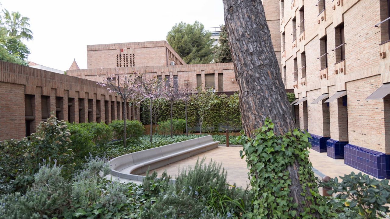 Residencia Universitaria Madre Güell - Barcelona