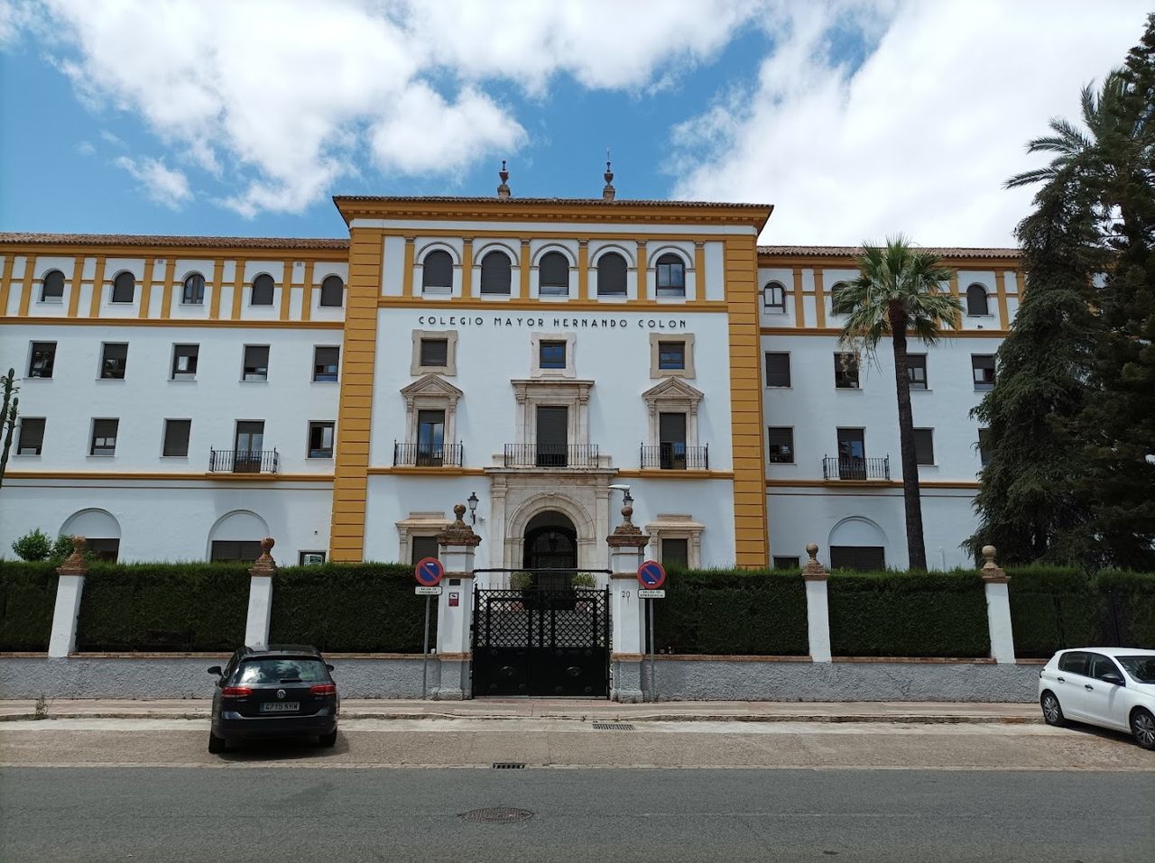 Colegio Mayor Hernando Colón