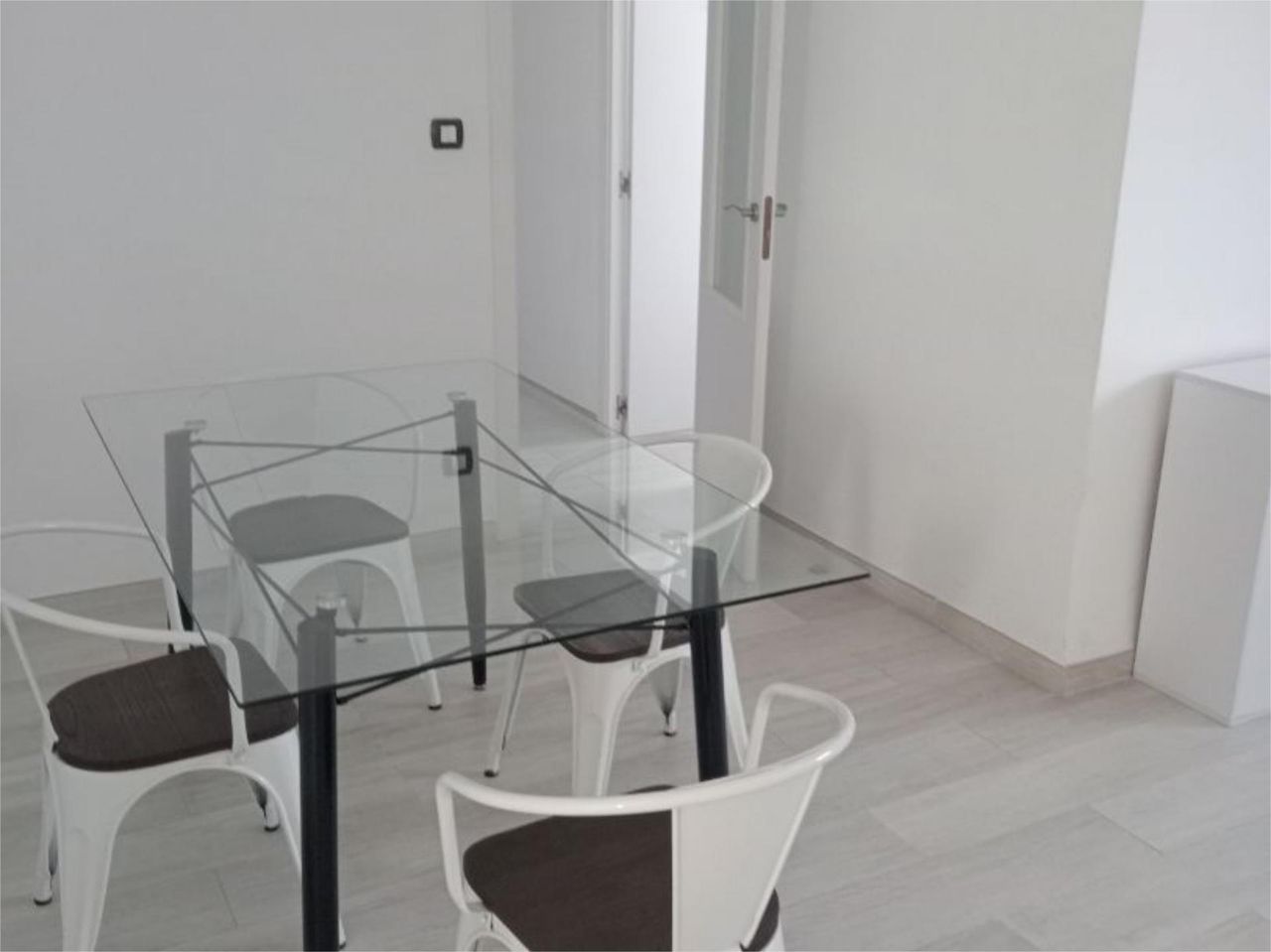 Piso en Avinguda del Cardenal Benlloch 80 - alojamiento en L'Amistat