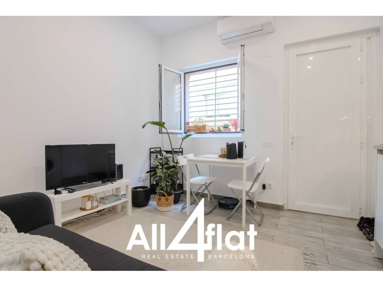 Estudio en  Calle Camèlies - alojamiento para estudiantes en El Baix Guinardó