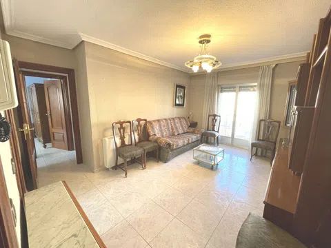 Piso en Flat / apartment in Calle Obispo Ramírez d - alojamiento en Flat / apartment in Calle Obispo Ramírez de Villaescusa, Garrido norte, Salamanca