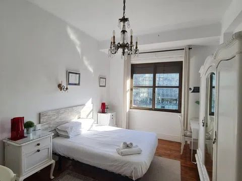 Habitación en Alameda Urquijo, Zona Indautxu, Bilbao - alojamiento en Alameda Urquijo, Zona Indautxu, Bilbao