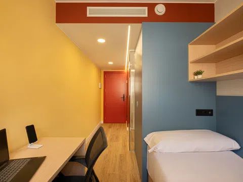 Habitación en La Paz, 9, Barrio de la Paz, Zaragoza - alojamiento para estudiantes en Room in La Paz, 9, Barrio de la Paz, Zaragoza