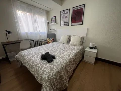 Habitación en Barrenkale, 5, Casco Viejo, Bilbao - alojamiento para estudiantes en Room in Barrenkale, 5, Casco Viejo, Bilbao