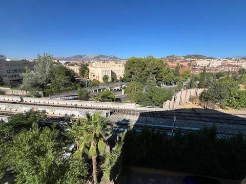 Habitación en Avenida de Andalucía, 29, La Chana, Granada - alojamiento en Avenida de Andalucía, 29, La Chana, Granada