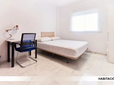 Habitación en Urbanización las Americas, 28, Cerro del Águila, Sevilla - alojamiento en Urbanización las Americas, 28, Cerro del Águila, Sevilla