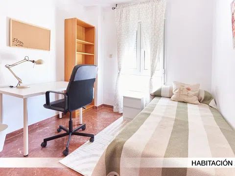 Habitación en Calle Marqués del Nervión, 28, Nervión, Sevilla - alojamiento en Calle Marqués del Nervión, 28, Nervión, Sevilla