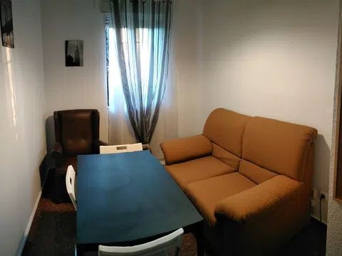 Habitación en Room in Ponce De Leon - alojamiento en Ponce De Leon, Puerta Carmona-Puerta Osario-Amador de los Ríos, Sevilla