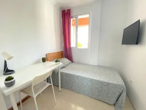 Habitación en Calle el Pedroso, 4, Villegas - Los Príncipes, Sevilla - alojamiento en Calle el Pedroso, 4, Villegas - Los Príncipes, Sevilla