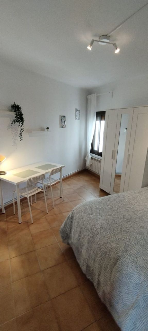 Habitación en El Guinardó - alojamiento en El Guinardó