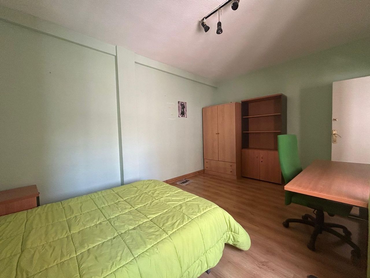 Habitación en Calle Horno de Abad, 11, Jardín Botánico, Granada - alojamiento en Jardín Botánico