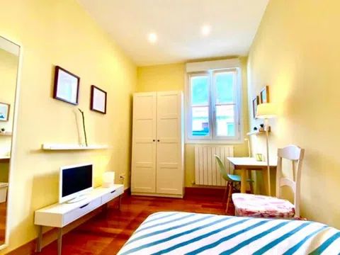 Habitación en Calle Luis Briñas, Basurtu, Bilbao - alojamiento para estudiantes en Room in Calle Luis Briñas, Basurtu, Bilbao