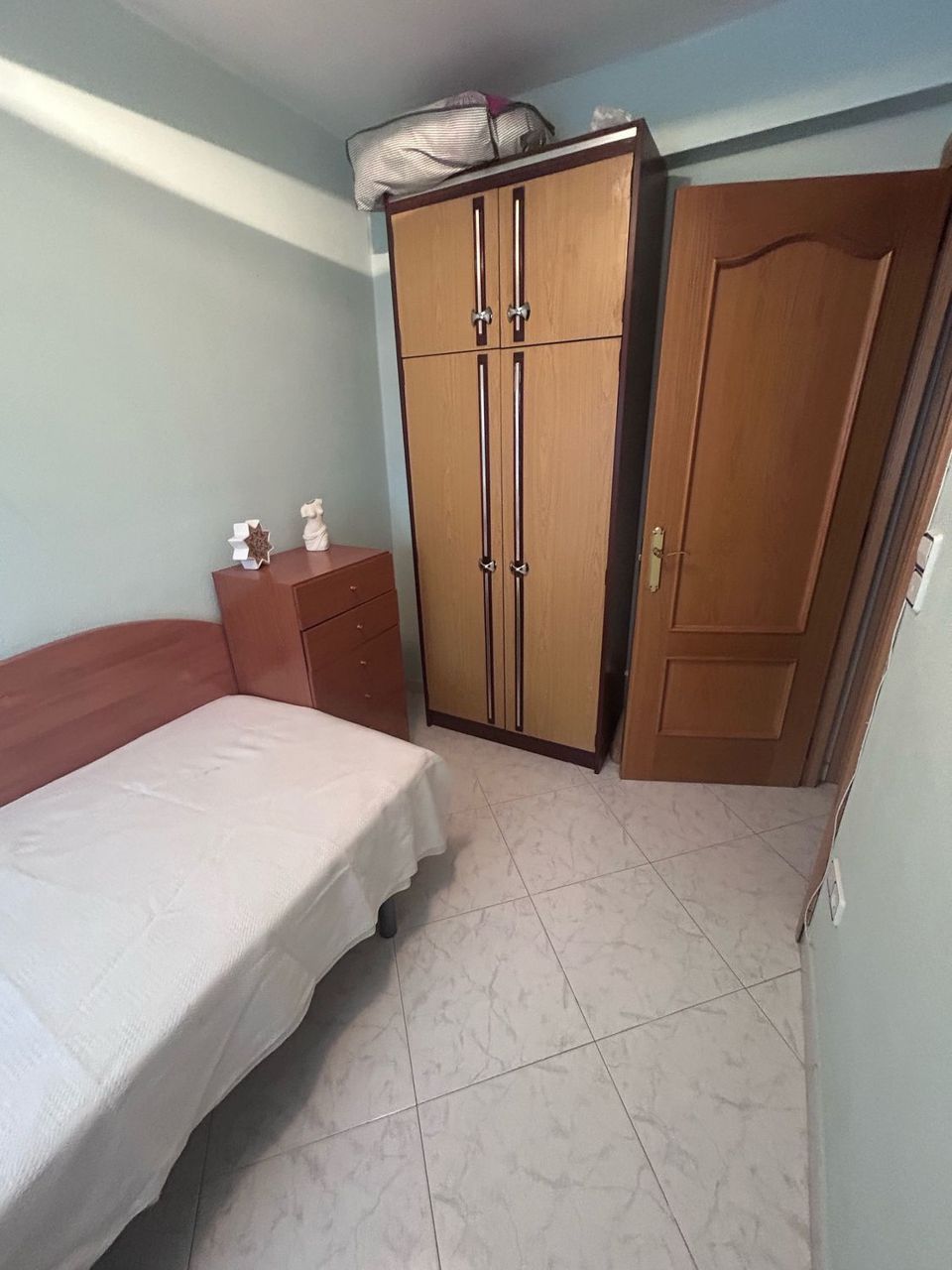 Habitación en Calle de Antonio Sangenis, 19, Delicias, Zaragoza - alojamiento en Delicias