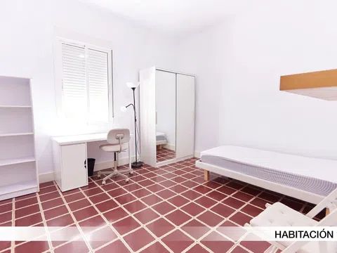Habitación en de la Reina Mercedes, 57, Reina Mercedes - Heliópolis, Sevilla - alojamiento estudiantes en Room in de la Reina Mercedes, 57, Reina Mercedes - Heliópolis, Sevilla
