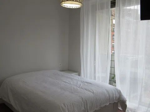 Habitación en Lehendakari Aguirre, 28, San Pedro de Deusto, Bilbao - alojamiento para estudiantes en Room in Lehendakari Aguirre, 28, San Pedro de Deusto, Bilbao