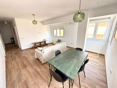Piso en Flat / apartment in Calle José Bisso - alojamiento en Flat / apartment in Calle José Bisso, Girón - Las Delicias - Pacífico, Málaga