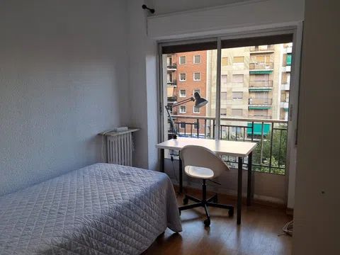 Habitación en Plaza de Gabriel y Galán, 3, Labradores, Salamanca - alojamiento en Plaza de Gabriel y Galán, 3, Labradores, Salamanca