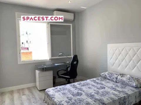 Habitación en Calle de Fernández de los Ríos, 57, Gaztambide, Madrid - alojamiento para estudiantes en Room in Calle de Fernández de los Ríos, 57, Gaztambide, Madrid