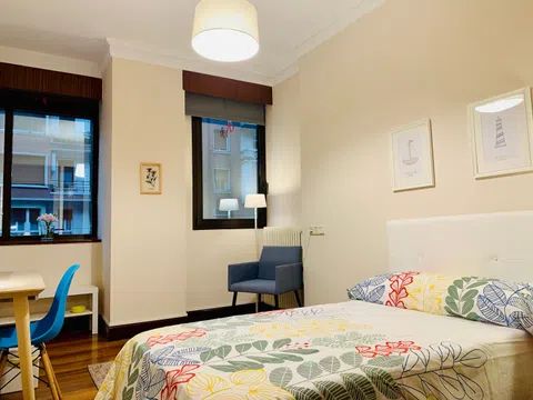 Habitación en Alameda de Recalde, 66, Alhondiga, Bilbao - alojamiento en Alameda de Recalde, 66, Alhondiga, Bilbao
