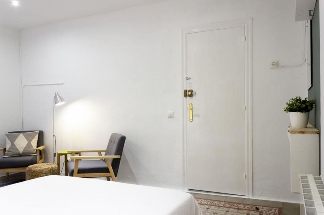 Habitación en Calle Gran de Gràcia, Vila de Gràcia, Barcelona - alojamiento en Vila de Gràcia