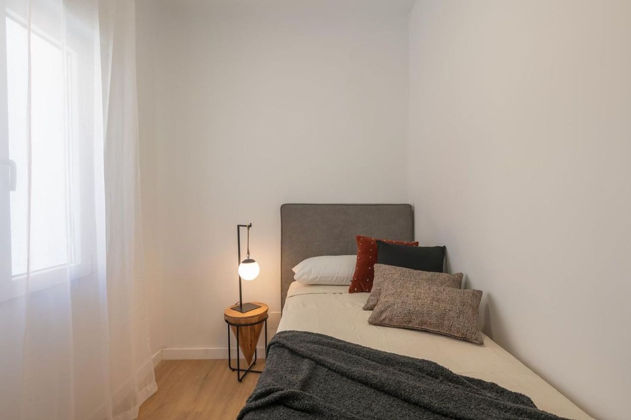 Habitación en Alameda de Capuchinos, 32, El Ejido, Málaga - alojamiento en El Ejido