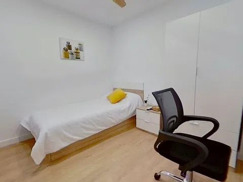 Habitación en Calle del Labrador, Acacias, Madrid - alojamiento para estudiantes en Room in Calle del Labrador, Acacias, Madrid