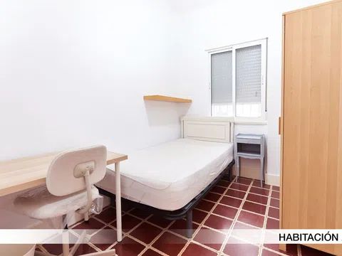 Habitación en de la Reina Mercedes, 57, Reina Mercedes - Heliópolis, Sevilla - alojamiento estudiantes en Room in de la Reina Mercedes, 57, Reina Mercedes - Heliópolis, Sevilla