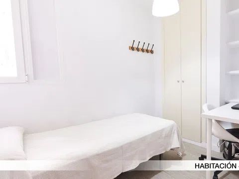 Habitación en Calle Porvenir, 36, El Porvenir, Sevilla - alojamiento en Calle Porvenir, 36, El Porvenir, Sevilla