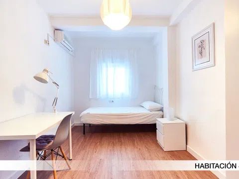 Habitación en de Sánchez Pizjuán, 6, Doctor Fedriani, Sevilla - alojamiento en de Sánchez Pizjuán, 6, Doctor Fedriani, Sevilla