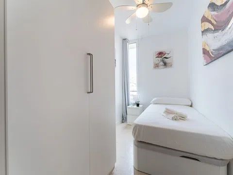 Habitación en Camino Castillejos, La Florida - Parque norte, Málaga - alojamiento para estudiantes en Room in Camino Castillejos, La Florida - Parque norte, Málaga