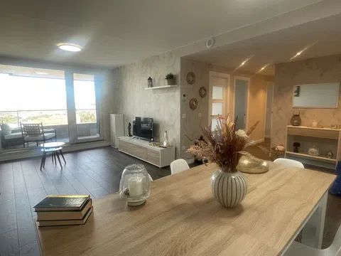 Flat / apartment in Avenida de Navarra, 72, Barrio del Ave, Zaragoza - alojamiento en Flat / apartment in Avenida de Navarra, 72, Barrio del AVE, Zaragoza