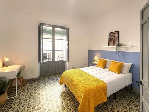 Habitación en Calle los Santos, Gran Vía, Granada - alojamiento en Calle los Santos, Gran Vía, Granada