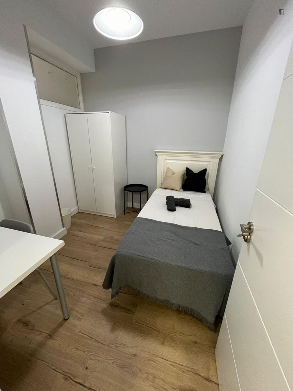 Habitación en Avenida del Mediterráneo, Estrella, Madrid - alojamiento en Estrella