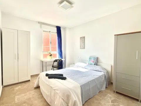 Habitación en Avenida del Cardenal Benlloch, 33, Mestalla, València - alojamiento en Avenida del Cardenal Benlloch, 33, Mestalla, València