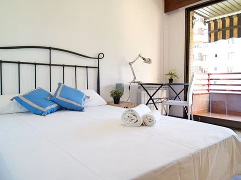 Habitación en Calle Isla Malaita, 5, Peñagrande, Madrid - alojamiento para estudiantes en Room in Calle Isla Malaita, 5, Peñagrande, Madrid