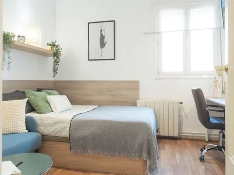 Habitación en Calle de Guzmán el Bueno, 17, Gaztambide, Madrid - alojamiento para estudiantes en Room in Calle de Guzmán el Bueno, 17, Gaztambide, Madrid