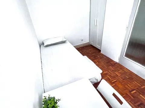 Habitación en Calle Tomás Bretón, 24, Universidad San Francisco, Zaragoza - alojamiento para estudiantes en Room in Calle Tomás Bretón, 24, Universidad San Francisco, Zaragoza