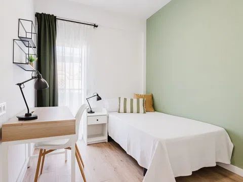 Habitación en Calle del Beat Joan Grande, 25, Playa de la Malvarrosa, València - alojamiento para estudiantes en Room in Calle del Beat Joan Grande, 25, Playa de la Malvarrosa, València