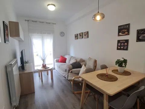 Habitación en Calle de Berenguer de Bardají, 26, Delicias, Zaragoza - alojamiento para estudiantes en Room in Calle de Berenguer de Bardají, 26, Delicias, Zaragoza