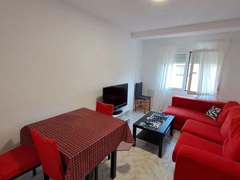 Flat / apartment in Calle cisne, 14, Los Pajaritos, Granada - alojamiento en Flat / apartment in Calle cisne, 14, Los Pajaritos, Granada