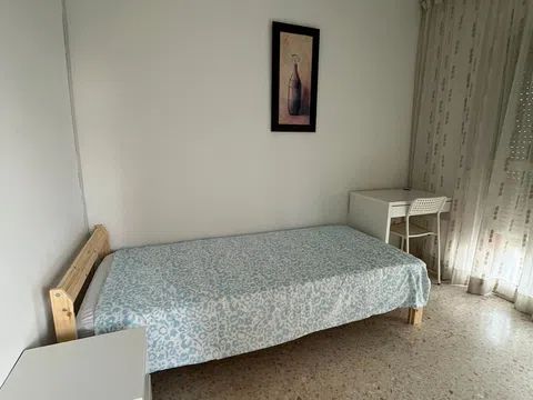 Habitación en Calle Daniel Defoe, 18, Cortijo Alto, Málaga - alojamiento en Calle Daniel Defoe, 18, Cortijo Alto, Málaga