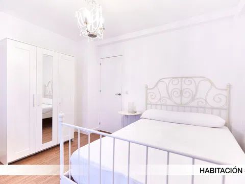 Habitación en Avenida de Sánchez Pizjuán, 6, Doctor Fedriani, Sevilla - alojamiento en Avenida de Sánchez Pizjuán, 6, Doctor Fedriani, Sevilla