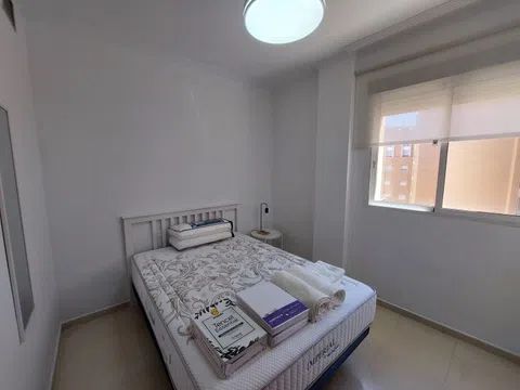 Habitación en Room in Avenida de las Ciencias - alojamiento en Avenida de las Ciencias, 28, Avenida de las Ciencias, Sevilla