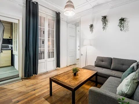Habitación en Calle d'en Xuclà, 23, El Raval, Barcelona - alojamiento en Calle d'en Xuclà, 23, El Raval, Barcelona