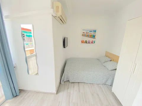 Habitación en Barriada la Palmilla, 8, Doctor Fedriani, Sevilla - alojamiento en Barriada la Palmilla, 8, Doctor Fedriani, Sevilla