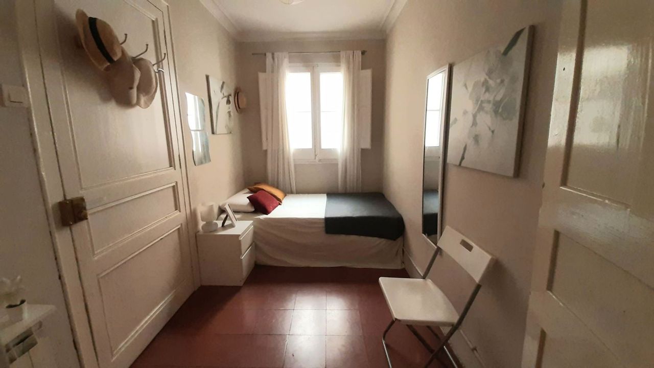 Habitación en L'Antiga Esquerra de l'Eixample - alojamiento en L'Antiga Esquerra de l'Eixample