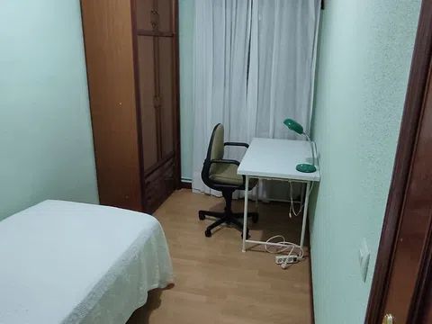 Habitación en Paseo de los Robles, 33, Garrido norte, Salamanca - alojamiento en Paseo de los Robles, 33, Garrido norte, Salamanca