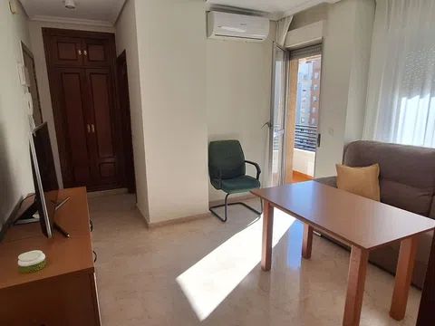 Piso en Calle Luis de Morales, 1, Nervión, Sevilla - alojamiento en Nervión
