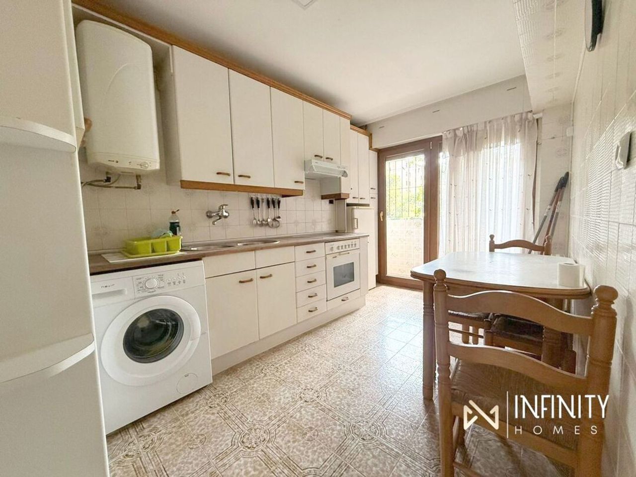 Piso en Montevideo Etorbidea, Zorrotza, Bilbao - alojamiento en Zorrotza